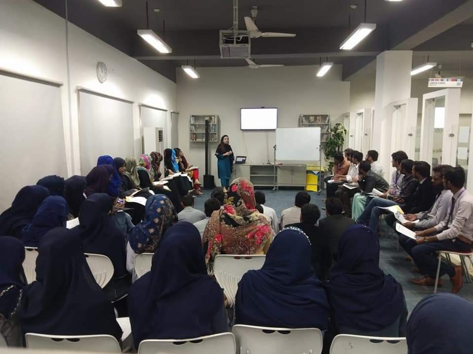 EdUSA adviser, Maryam Zahra Khan addressing students during the outreach at Bahauddin Zakariya University